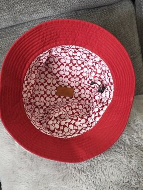 Coach Red Logo-Print Reversible Bucket Hat